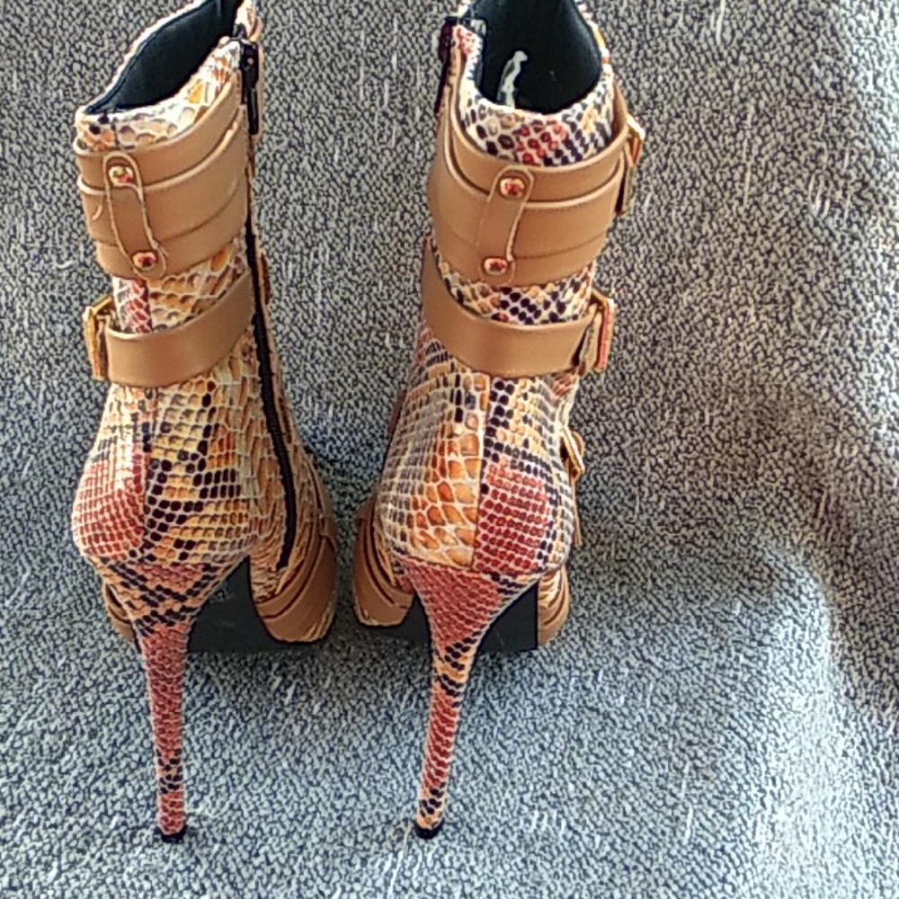 Scene heels - Picture 4 of 6